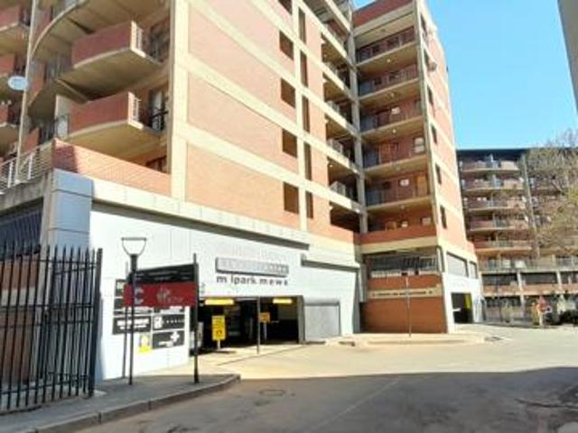 1 Bedroom Apartment in Braamfontein Werf