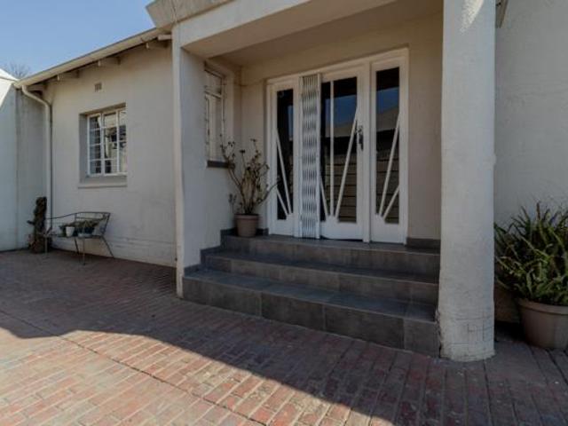 1 Bedroom Apartment in Brenthurst