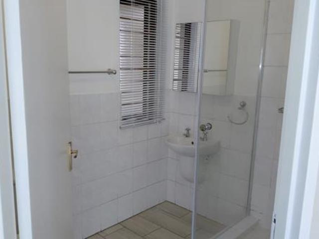 1 Bedroom Apartment in Bryanston