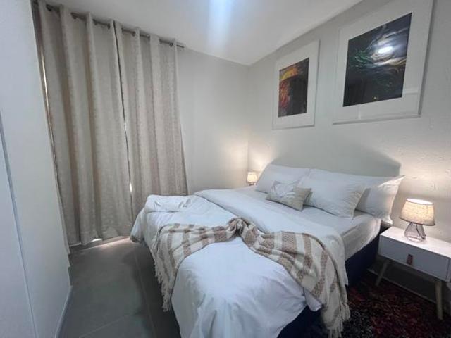 1 Bedroom Apartment in Bryanston