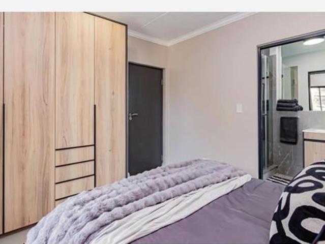 1 Bedroom Apartment in Carlswald Estate