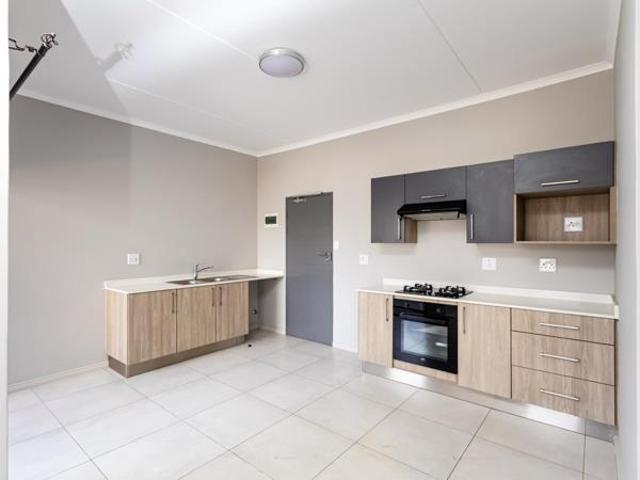 1 Bedroom Apartment in Carlswald Estate