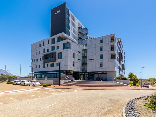 1 Bedroom Apartment in Century City