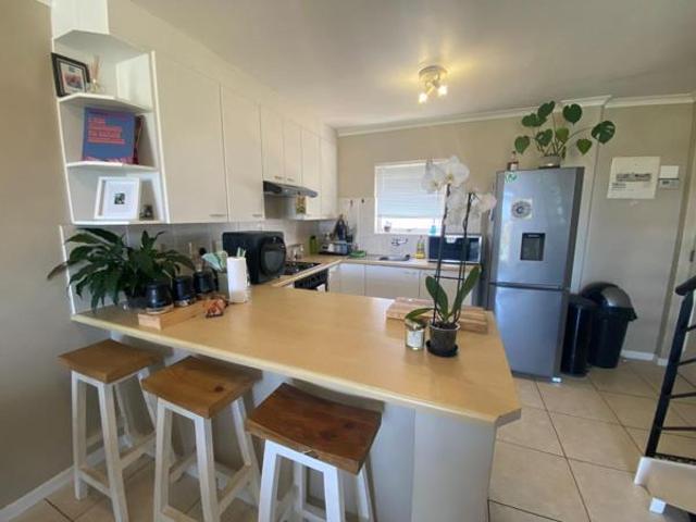 1 Bedroom Apartment in Century City