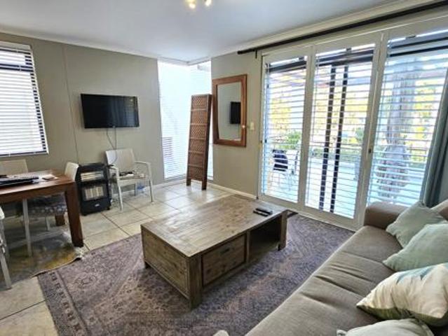 1 Bedroom Apartment in Century City