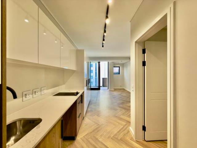 1 Bedroom Apartment in Century City