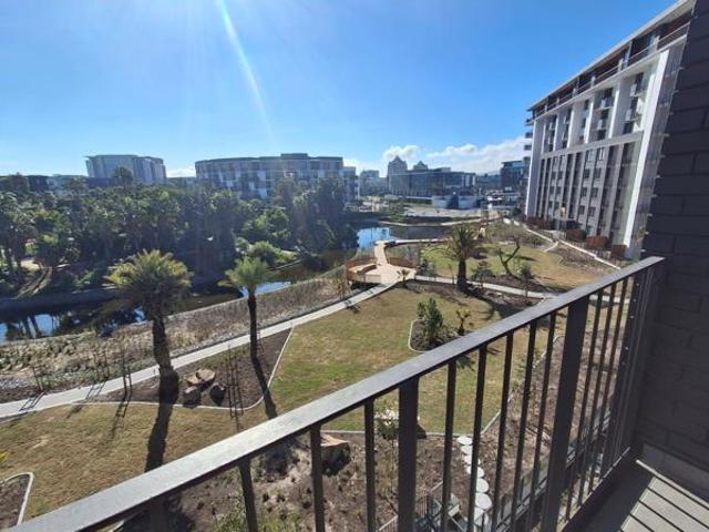 1 Bedroom Apartment in Century City