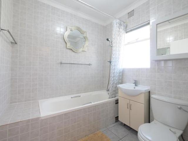 1 Bedroom Apartment in Claremont Upper