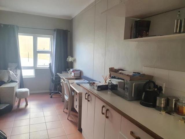 1 Bedroom Apartment in Claremont Upper