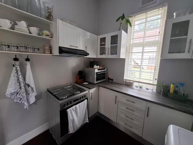 1 Bedroom Apartment in Clarendon