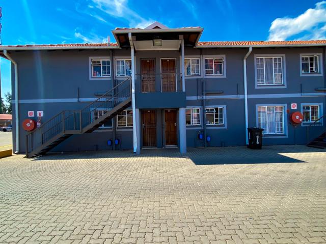 1 Bedroom Apartment in Comet