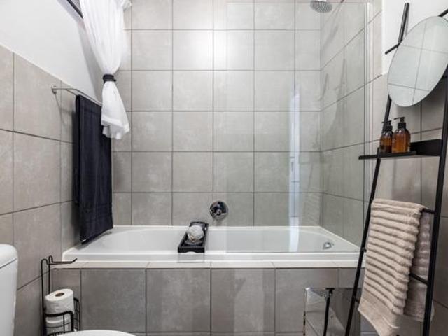 1 Bedroom Apartment in Country View
