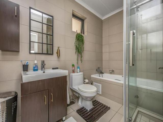 1 Bedroom Apartment in Dainfern