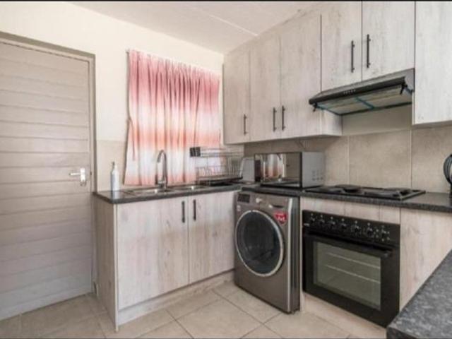 1 Bedroom Apartment in De La Haye