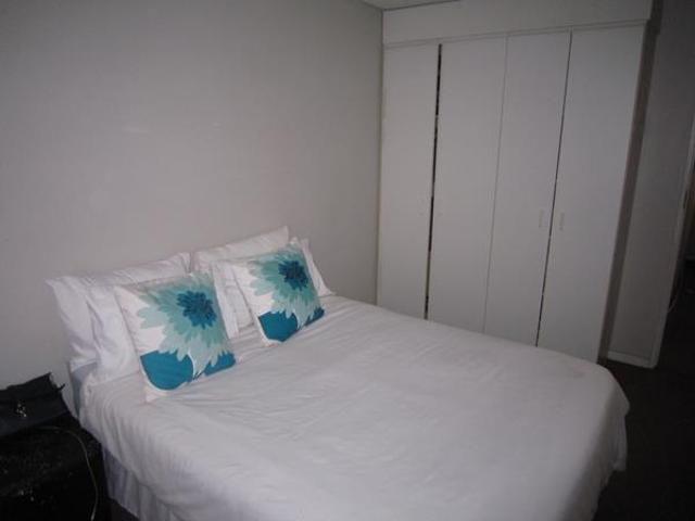 1 Bedroom Apartment in Die Hoewes