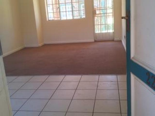 1 Bedroom Apartment in Die Hoewes