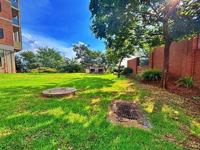 1 Bedroom Apartment in Die Hoewes