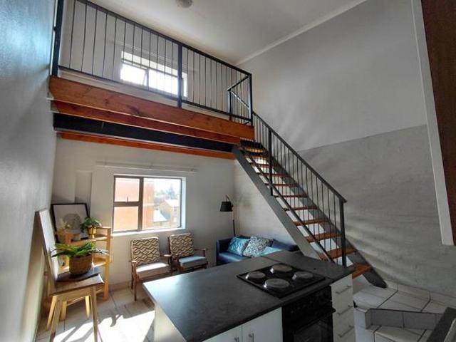 1 Bedroom Apartment in Die Hoewes