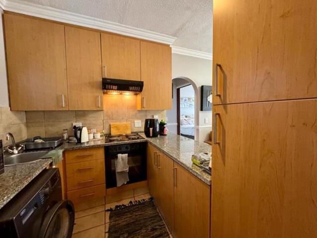 1 Bedroom Apartment in Douglasdale