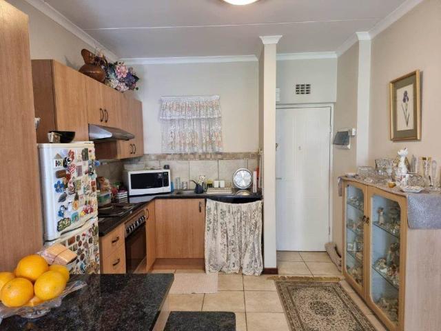 1 Bedroom Apartment in Douglasdale