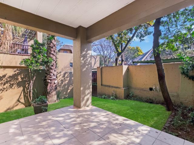 1 Bedroom Apartment in Douglasdale
