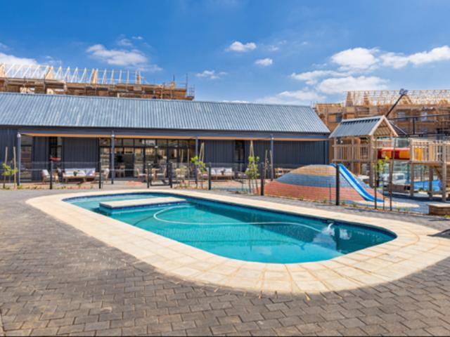 1 Bedroom Apartment in Erasmus Park