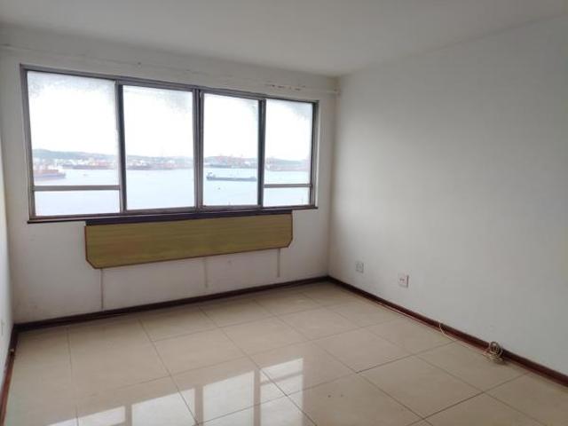 1 Bedroom Apartment in Esplanade