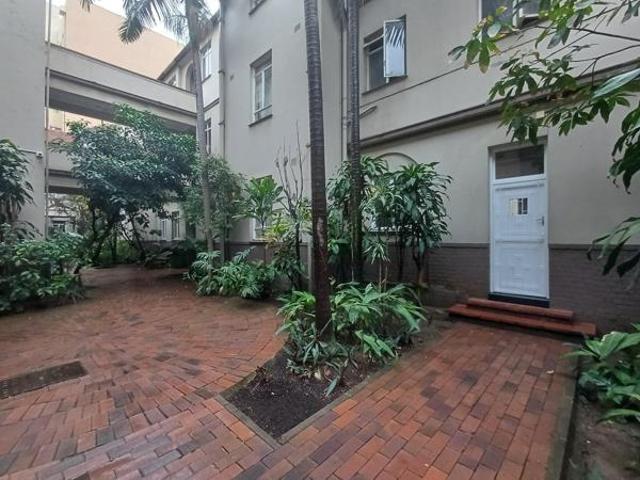 1 Bedroom Apartment in Esplanade