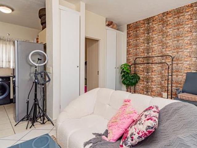 1 Bedroom Apartment in Ferndale