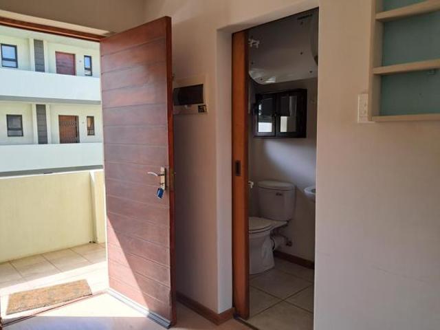Studio apartment in Ferreira Town