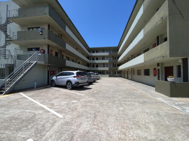 1 Bedroom Apartment in Ferreira Town
