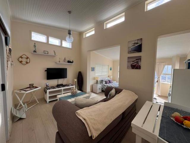 1 Bedroom Apartment in Fish Hoek