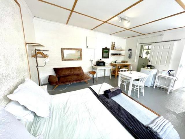 1 Bedroom Apartment in Fish Hoek