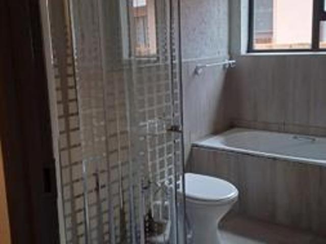1 Bedroom Apartment in Flora Park