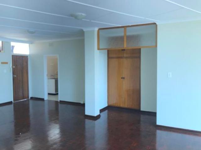 1 Bedroom Apartment in Florida Park