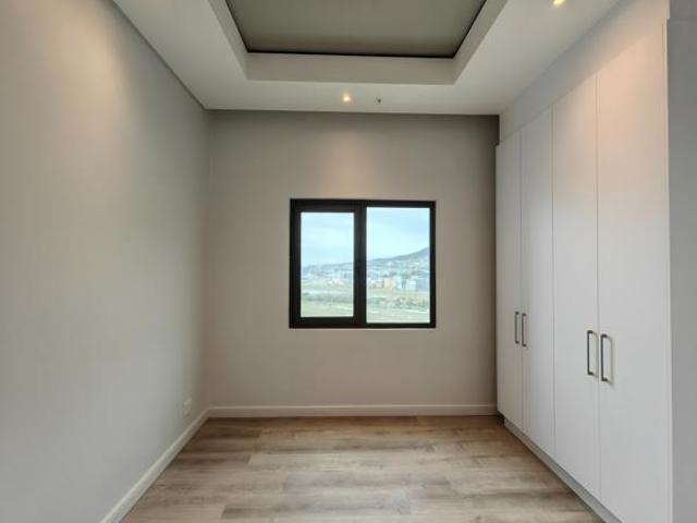 1 Bedroom Apartment in Foreshore
