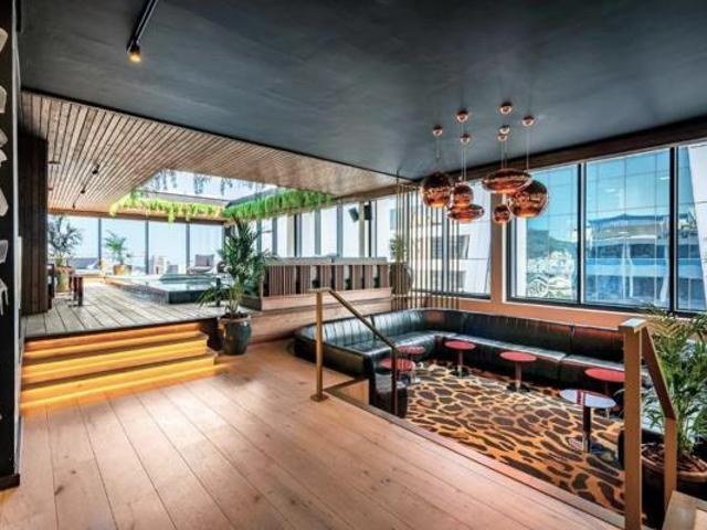 1 Bedroom Apartment in Foreshore