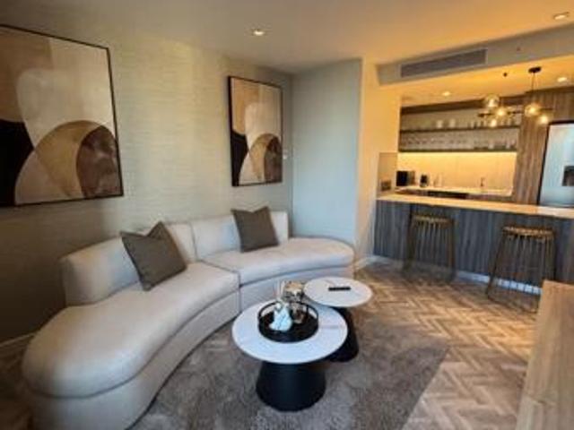 1 Bedroom Apartment in Foreshore