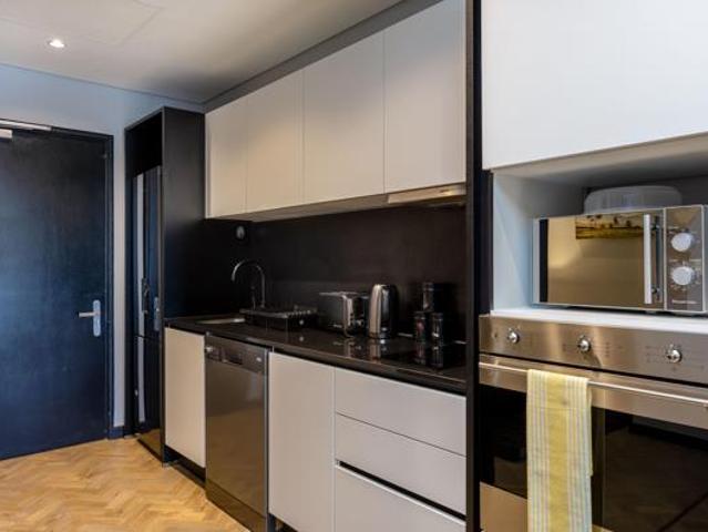 1 Bedroom Apartment in Foreshore