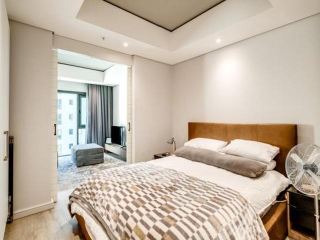 1 Bedroom Apartment in Foreshore