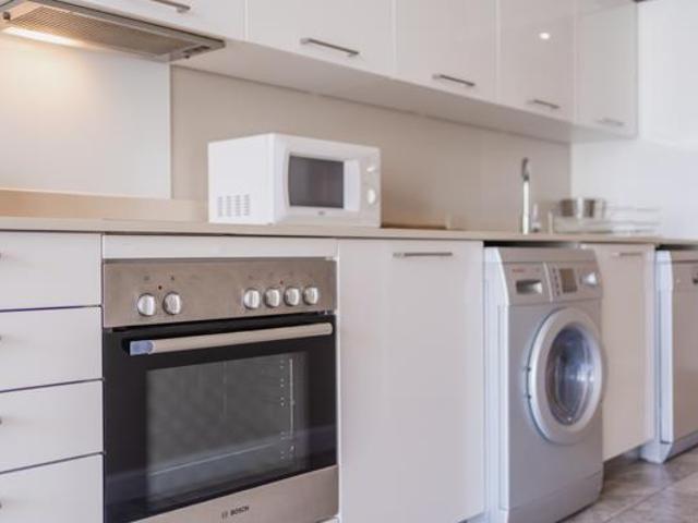 1 Bedroom Apartment in Foreshore