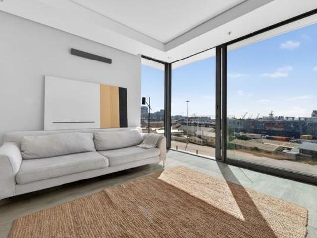 1 Bedroom Apartment in Foreshore