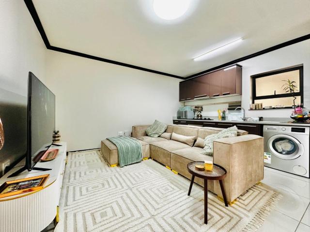 1 Bedroom Apartment in Fourways