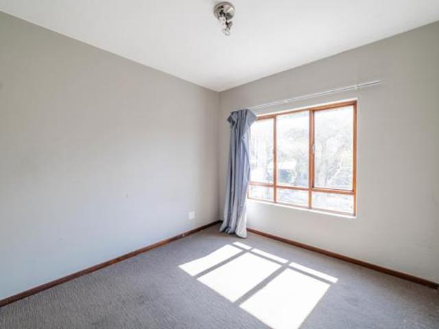 1 Bedroom Apartment in Fourways