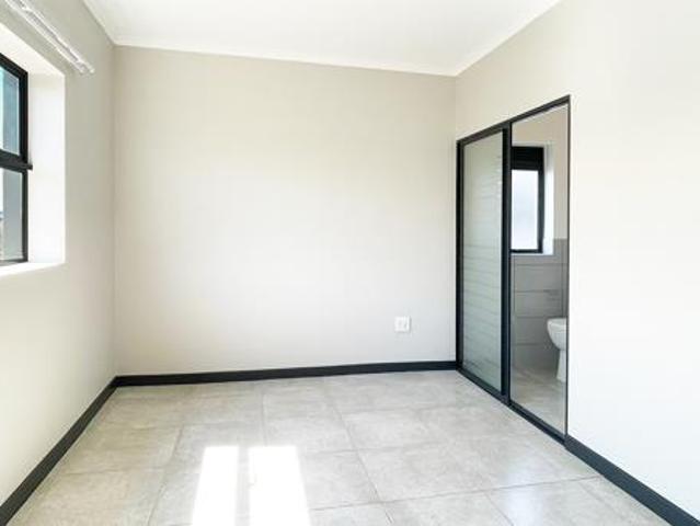 1 Bedroom Apartment in Fourways