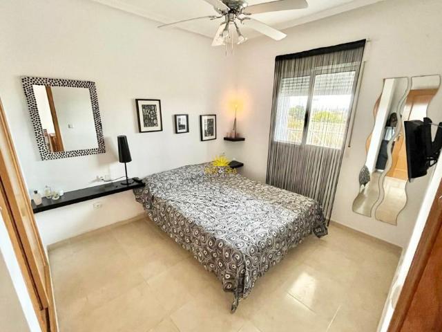 1 BEDROOM APARTMENT IN GUARDAMAR DEL SEGURA