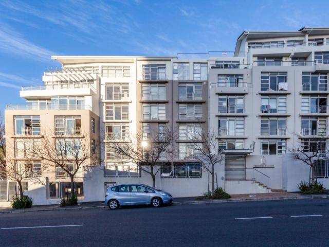 1 Bedroom Apartment in Gardens