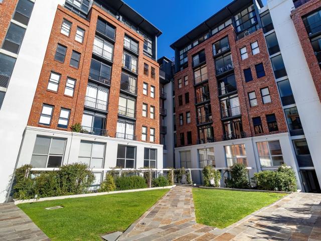 1 Bedroom Apartment in Gardens