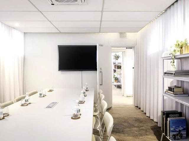 1 Bedroom Apartment in Gardens
