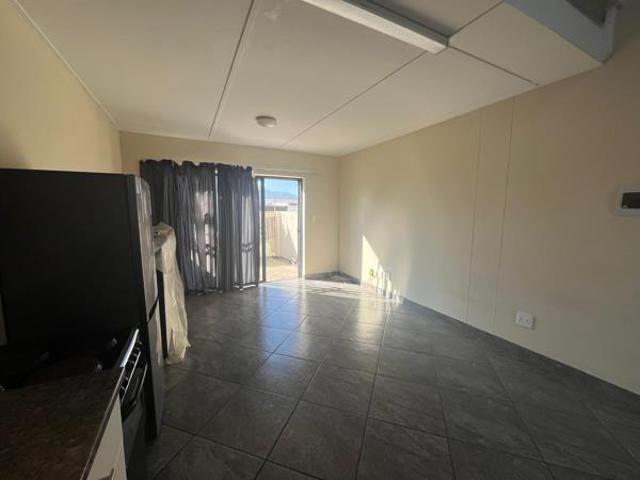 1 Bedroom Apartment in George Central